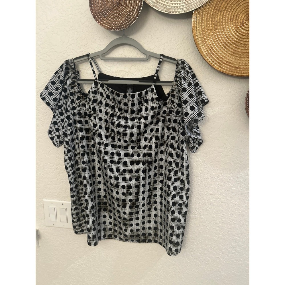 Alfani Women's Black and White Trim Cold Shoulder Blouse Large